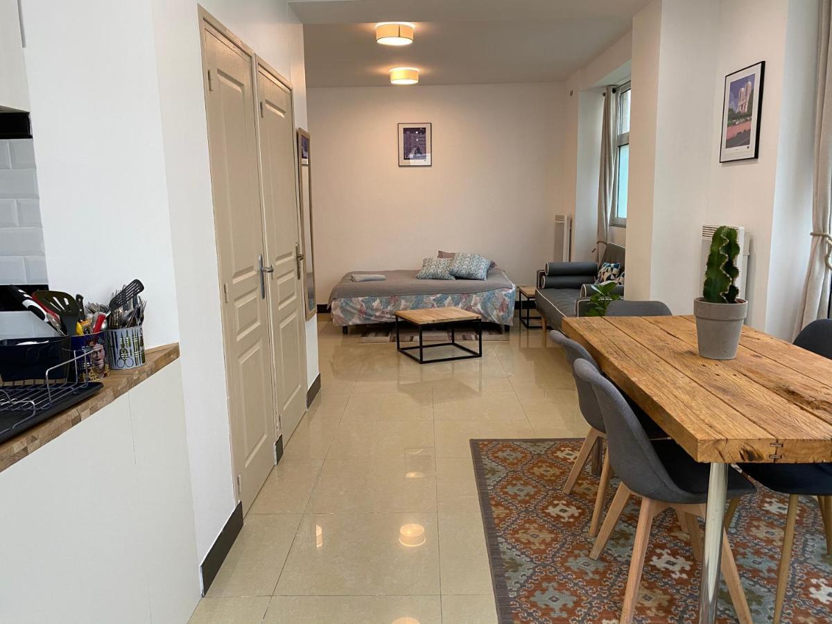 パリLarge And Unique Souplex 60Sqm, Well Locatedアパートメント エクステリア 写真